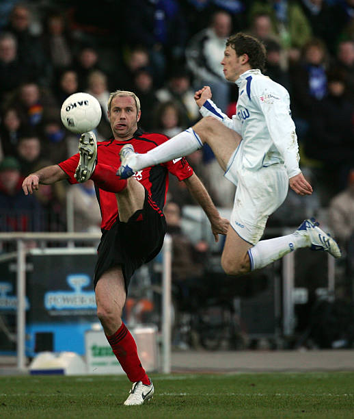 足球发展提 足球发展提